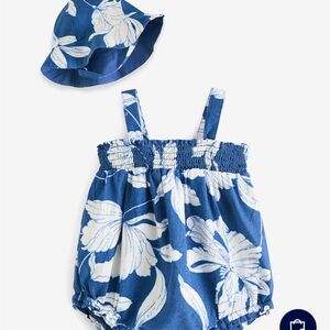 6-12 month Baby GAP. Navy blue floral with matching sun hat!